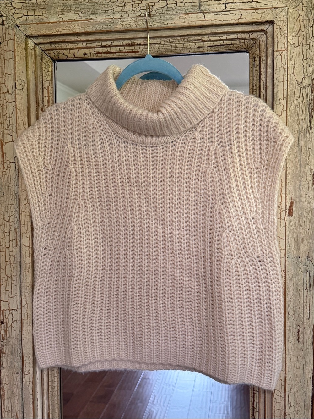 Sugarlips Cream Sleeveless Turtleneck Sweater